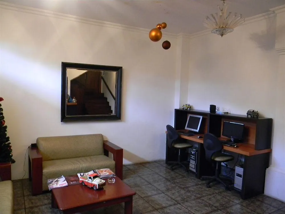 Hoteles En Guayaquil - Suites Guayaquil Cerca Del Aeropuerto Hotel