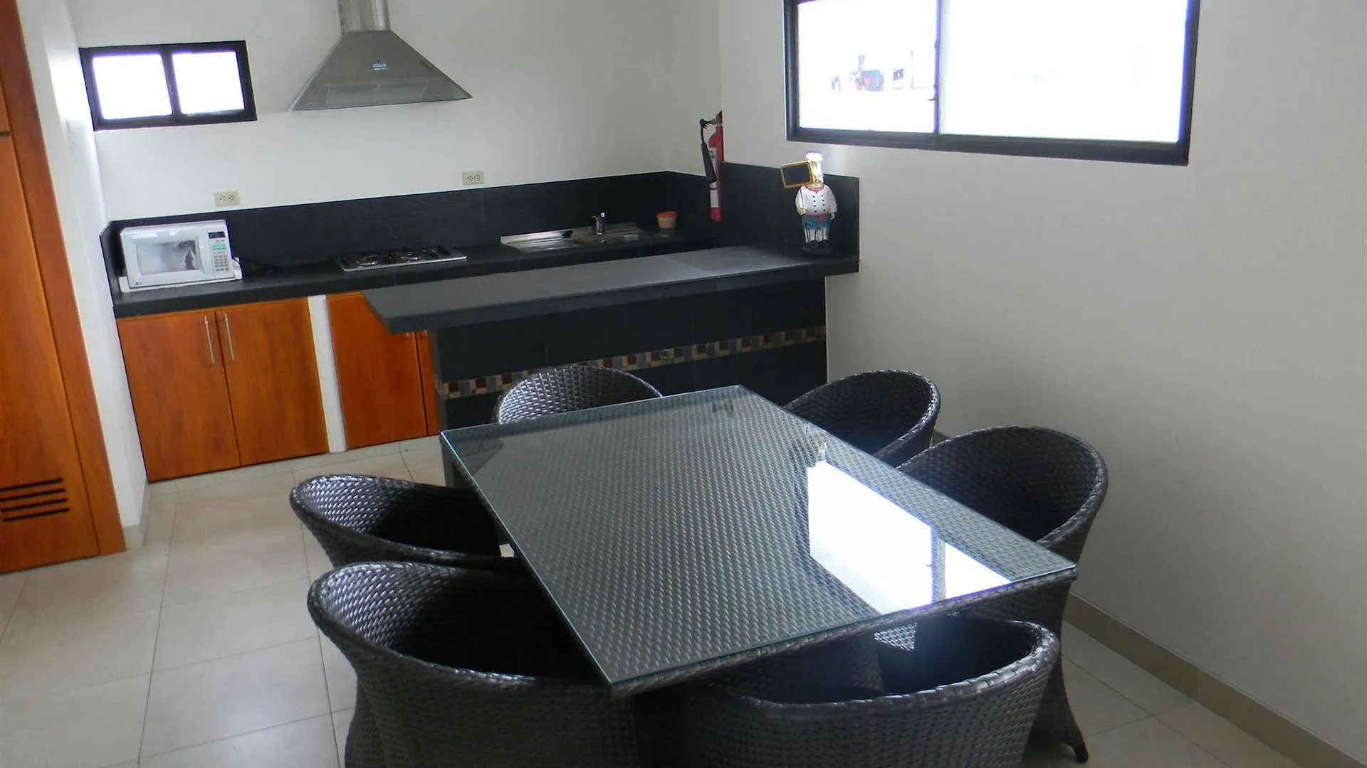 Hotel Hoteles En Guayaquil - Suites Guayaquil Cerca Del Aeropuerto
