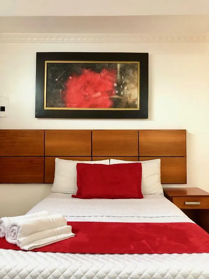 Hoteles En Guayaquil - Suites Guayaquil Cerca Del Aeropuerto 2*,  Ecuador