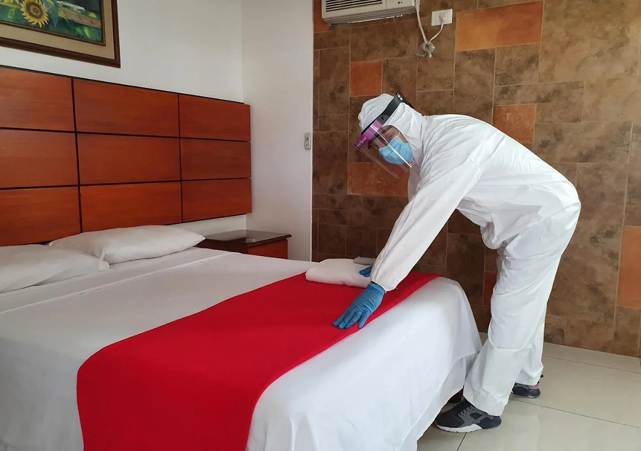 ** Hotel Hoteles En Guayaquil - Suites Guayaquil Cerca Del Aeropuerto Ecuador